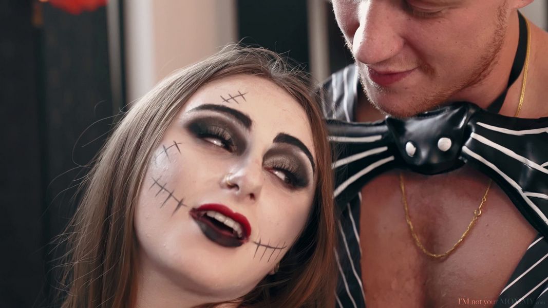  [ImNotYourMommy] Lexi Luna & Penelope Kay Only On Halloween S1 E9 Oct 2022 1080P 