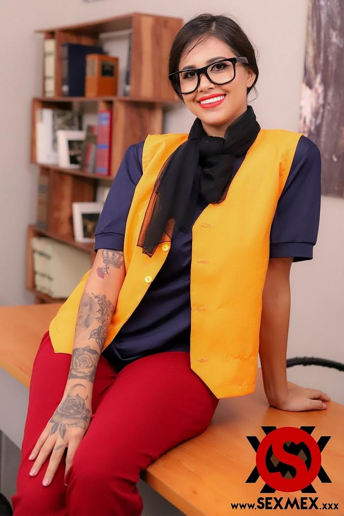  [SexMex] Yorgelis Carrillo Shy Girl Gets Bitchy Nov 2022 1080P 