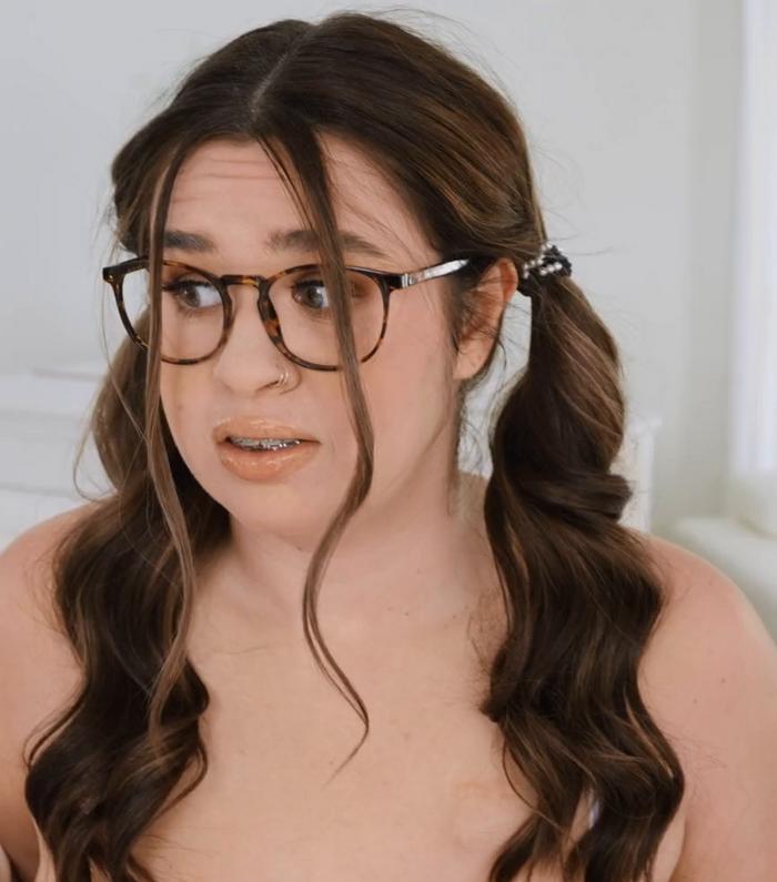  [BrazzersExxtra] Maddie May 2 In 1 Step Niece Training Day Nov 2022 1080P 