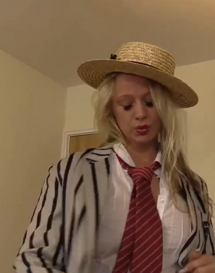  [MiniSkirtGirlz] Lilith Lee POV shoot Nov 2022 720P 